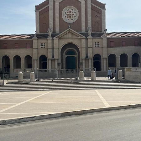 内图诺Carmen'S House住宿加早餐旅馆 外观 照片